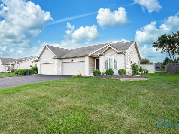 312 Winter Pine Dr, Findlay, OH 45840