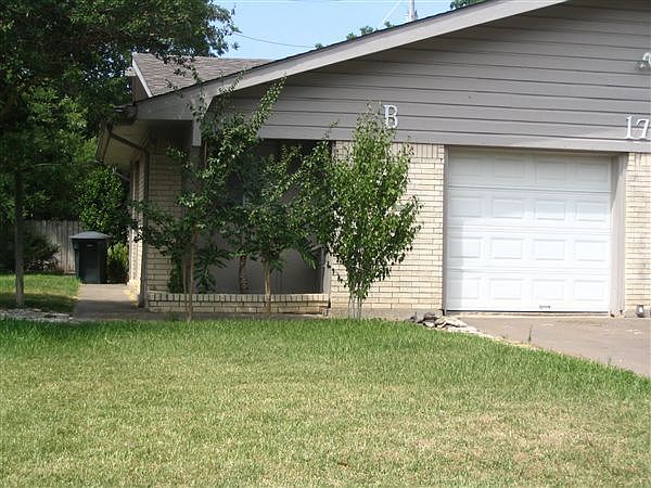 2nd image of 1712 Trinity Pl #A-b