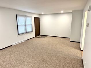 102 N Kidder St APT B, Plano, IL 60545