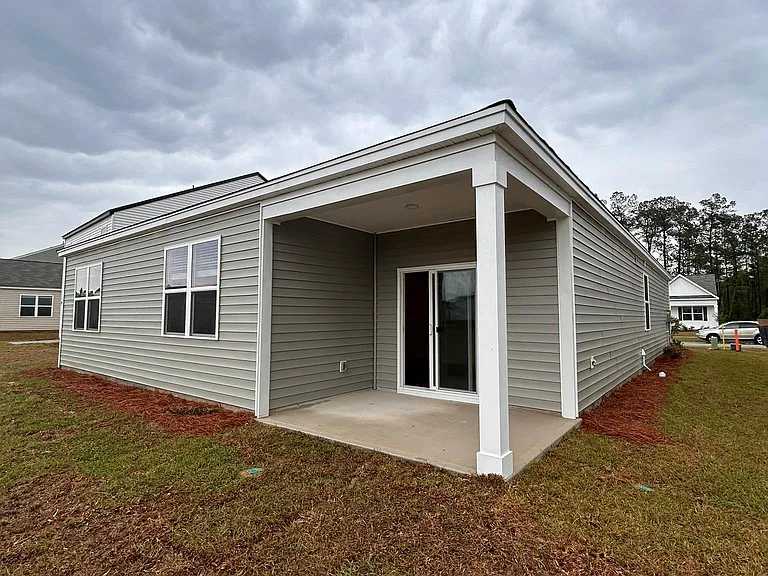 477 Lake Ridge Blvd — Photo 5
