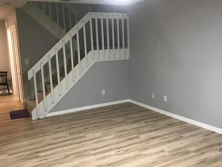303 SE Castle Ct #3-C — Photo 5