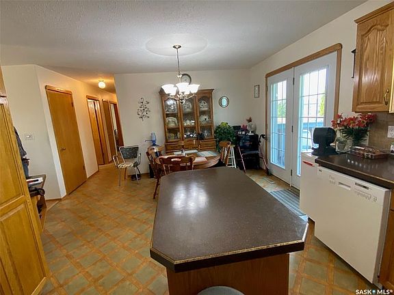 4th image of 232 Morrison Dr