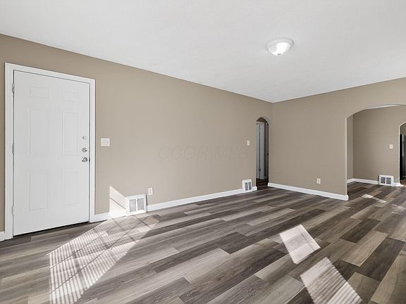 5th image of 774 Racine Ave