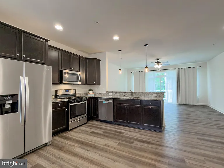 306 Buckeye Cir — Photo 17