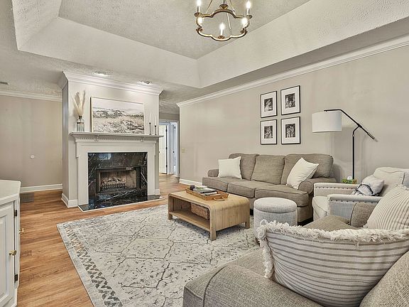 5th image of 1709 Yarborough Dr