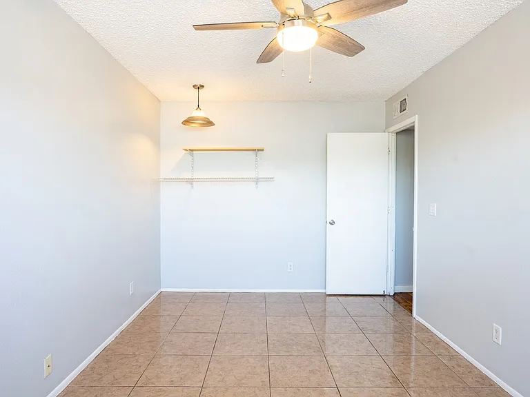 3300 S Terrace Rd #6 — Photo 9