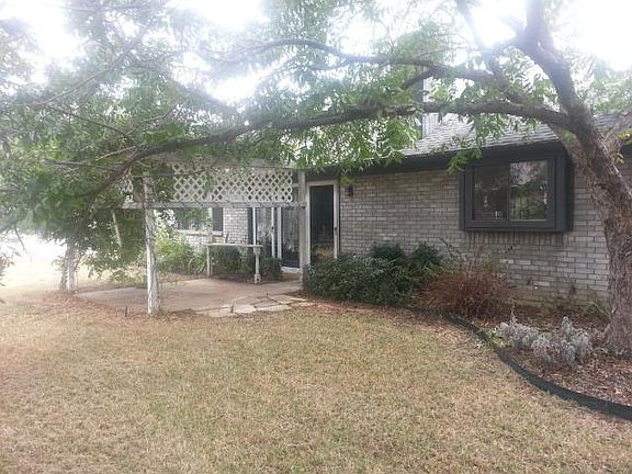 4th image of 1816 Forestdale Dr