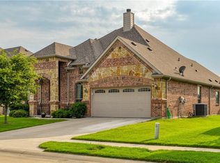 209 Stardust Trl, Waxahachie, TX 75165