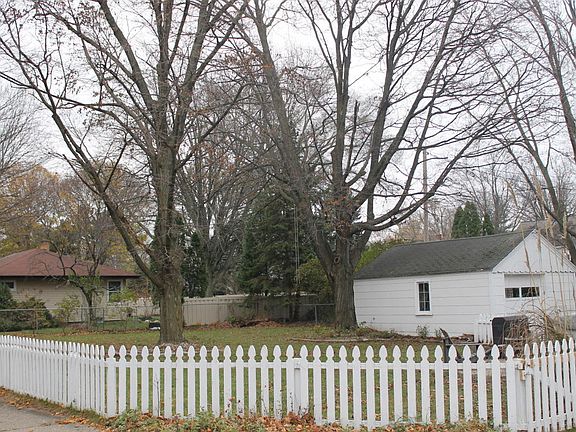 4th image of 603 Columbia Ave