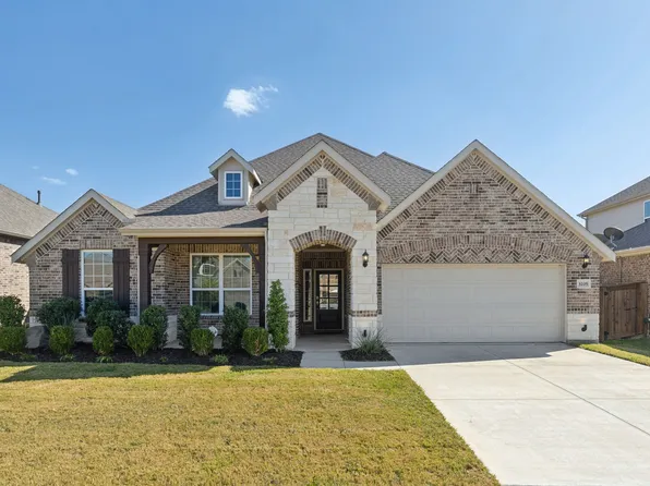 3205 Woodford Dr, Venus, TX 76084