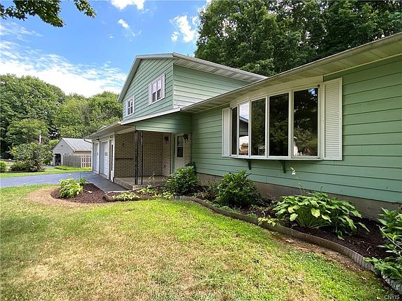 2nd image of 2498 Country Ln