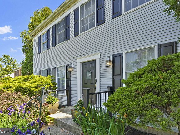 3rd image of 509 Central Avenue Ct