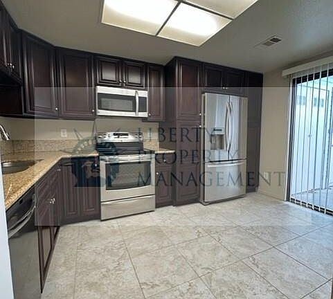 3rd image of 2930 Driftwood Pl APT 88