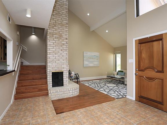 5th image of 11619 Manor Park Dr