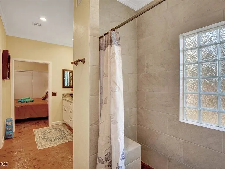 481 Benedict Dr — Photo 14