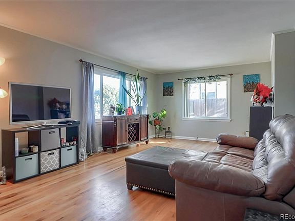 3rd image of 115 S 10th Ave