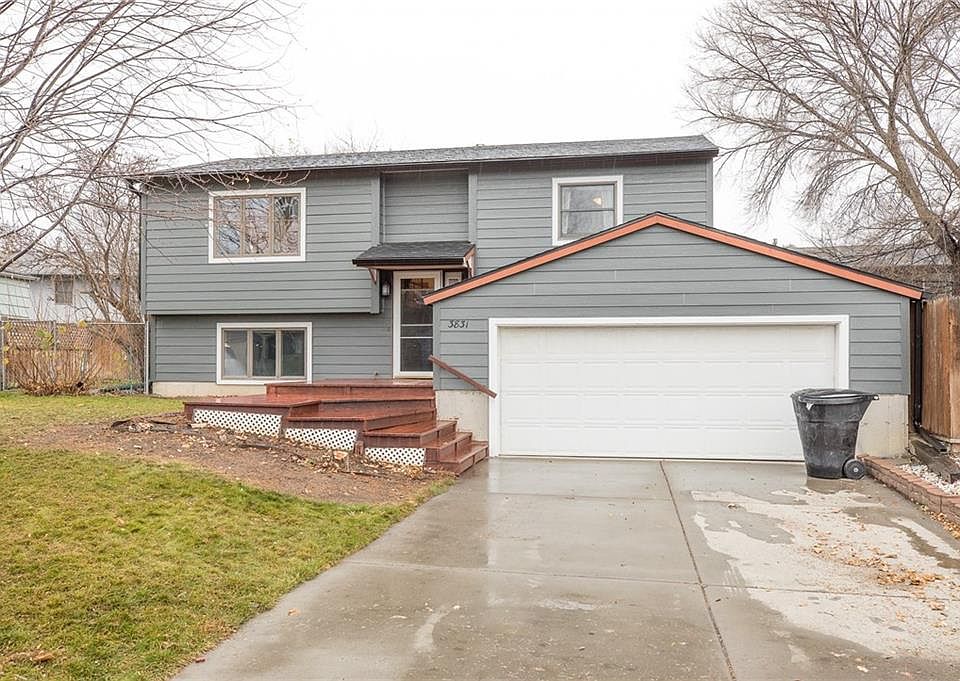 1st image of 3831 Chamberlain Dr