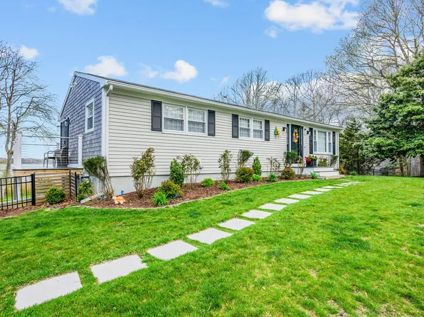 75 Meadowbrook Road, West Yarmouth, MA 02673