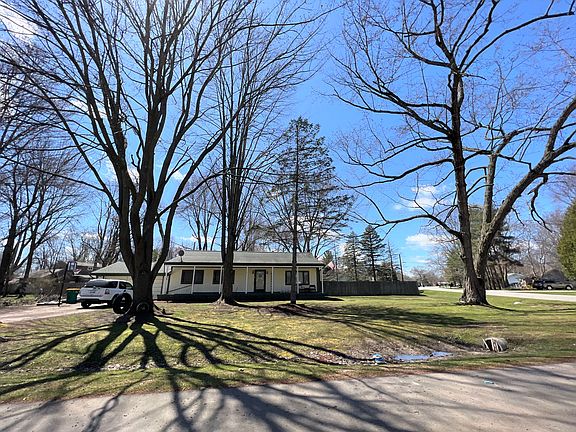 2nd image of 21199 Flanders St