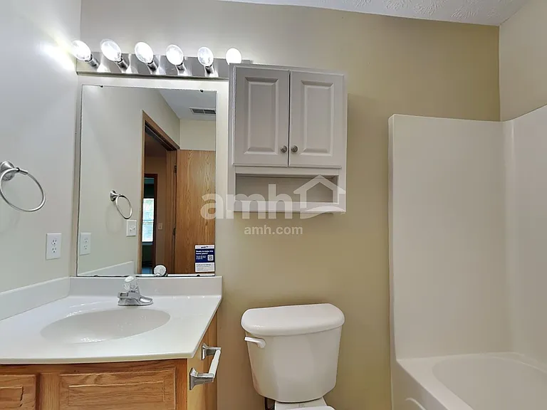 1344 Crescent Ct — Photo 13