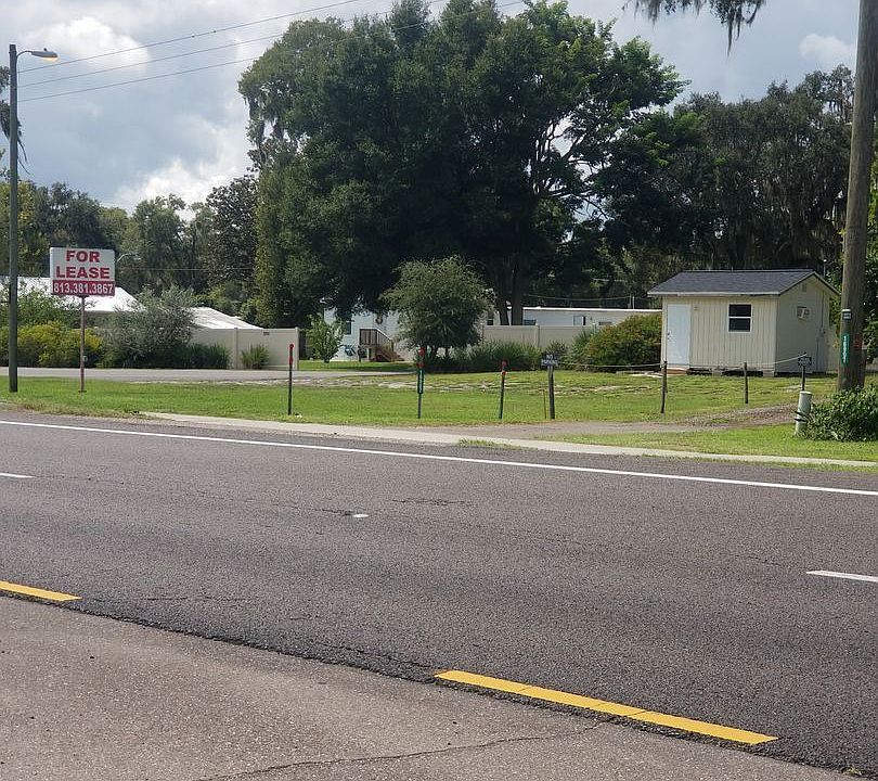 2nd image of 37501 Carringer Rd Front 301