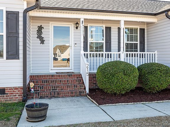 2nd image of 215 Bishop Ln