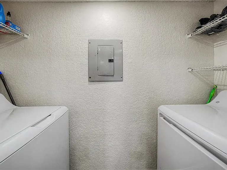 3266 Haviland Ct #303 — Photo 30