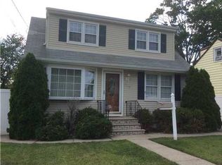 209 Liberty St, Fords, NJ 08863