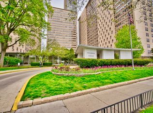 3950 N Lake Shore Dr APT 1423D, Chicago, IL 60613