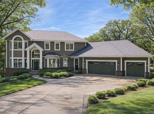 816 Westwood Dr S, Golden Valley, MN 55416