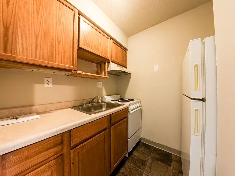 1441 Capitol Ave — Photo 3