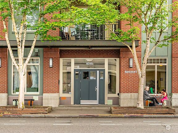 2nd image of 6015 Phinney Avenue N #308