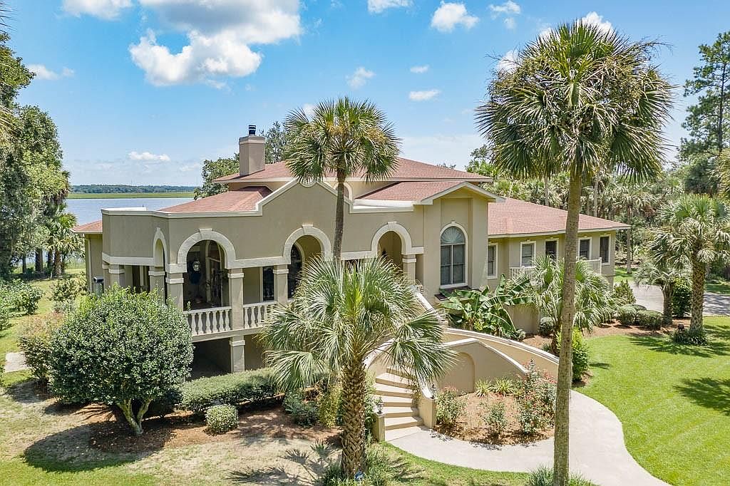 1652 Blythe Island Dr Brunswick Ga 31523 Mls 1620585 Zillow