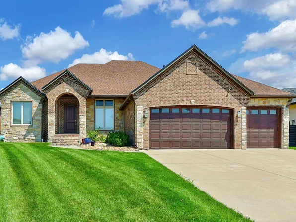 5154 N Athenian Ct, Wichita, KS 67204