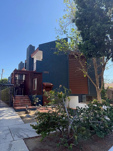 1st image of 11916 Venice Blvd APT 1A