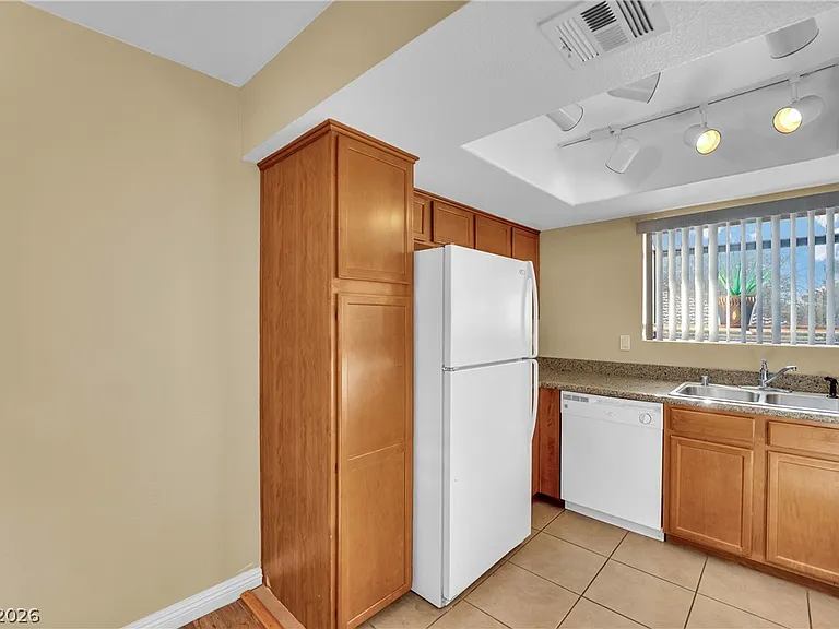 7300 Pirates Cove Rd #2038 — Photo 27