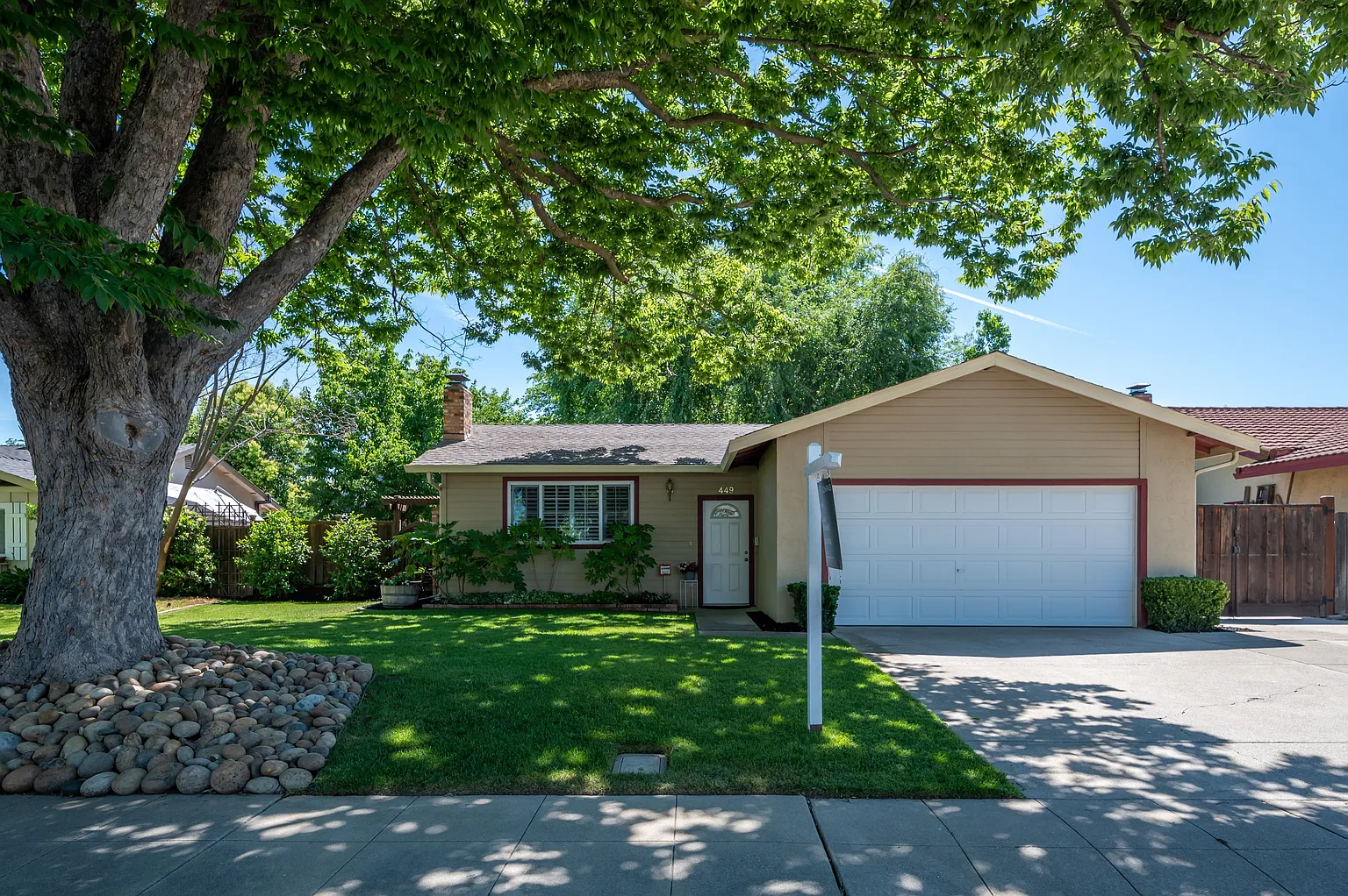 449 Ann Ct photo 1