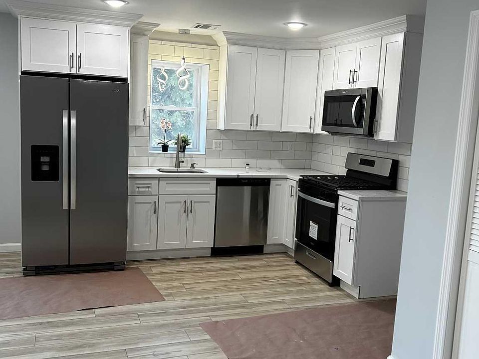 948 Paterson Ave East Rutherford, NJ Zillow