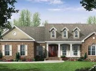 424 Pebble Creek Dr, Fraziers Bottom, WV 25082