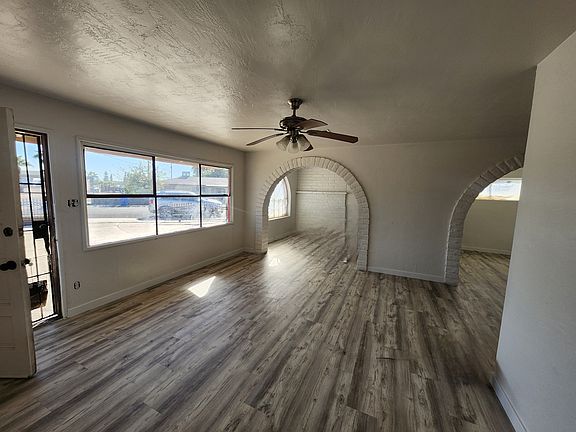4th image of 3302 W Roanoke Ave