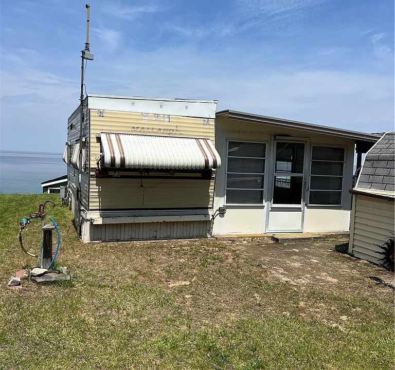 1st image of 7945 Lake Rd #73
