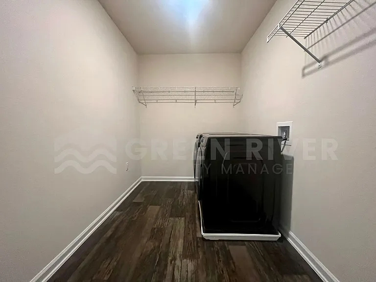 6181 Bucking Bronco Dr — Photo 29