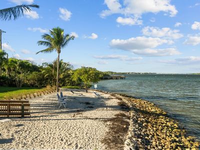 5662 SE Schooner Oaks Way, Stuart, FL, 34997