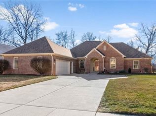 9027 Pinecreek Ct, Indianapolis, IN 46256
