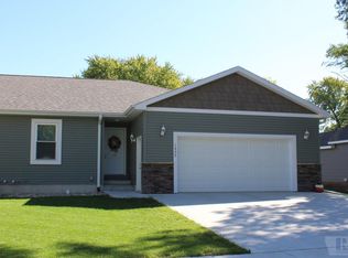 1235 Front St, Garner, IA 50438