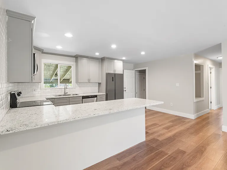 9898 S Barium Ln — Photo 3