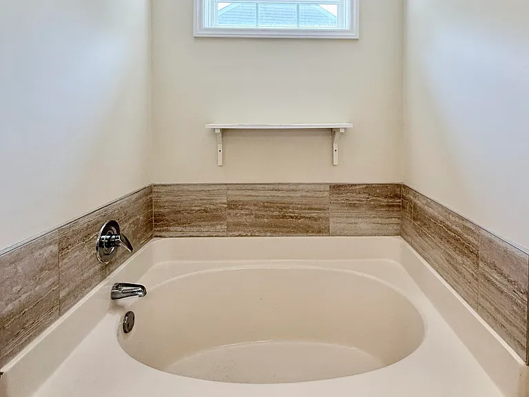 2729 E Shoreham St — Photo 38