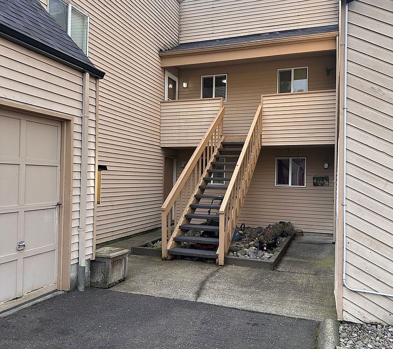 1st image of 6306-6330 SW Valley Cir #6306