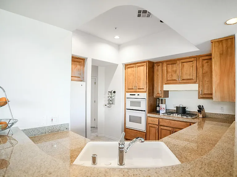14850 E Grandview Dr — Photo 7