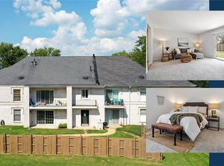 4392 Chateau De Ville Dr APT C, Saint Louis, MO 63129